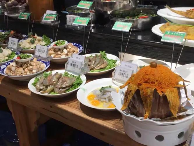山东省烹饪协会会长贾富源,顾问孙嘉祥,副会长孙忠良到滨州市烹饪餐饮